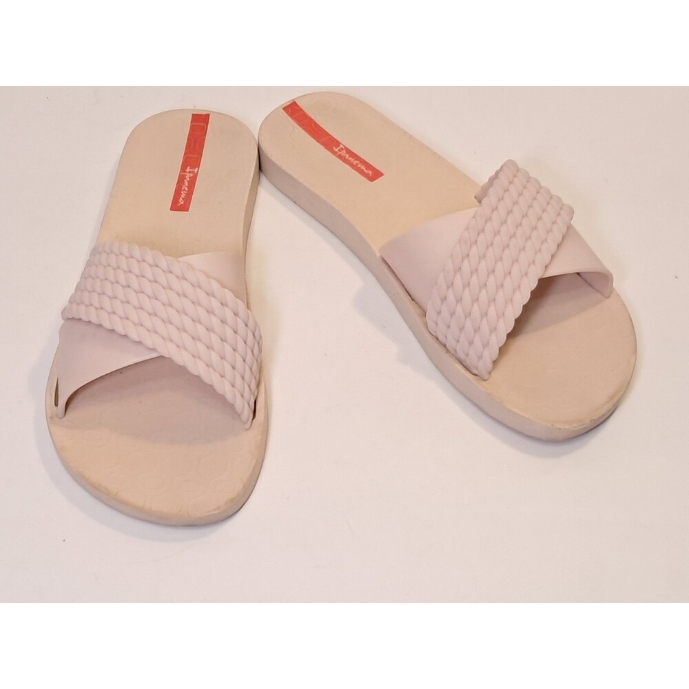 Ipanema Pale Pink Braided Slide Sandals